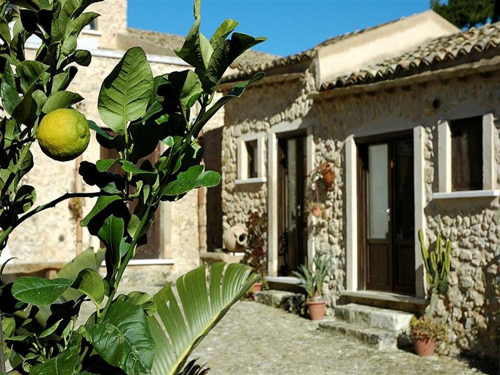 Agriturismo Baglio San Nicola Naro 外观 照片